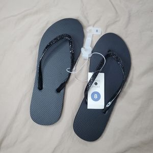 Shade & Shore Flip Flops